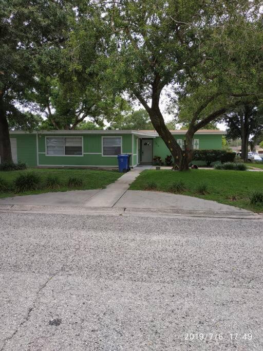 Green House Tampa Exterior photo